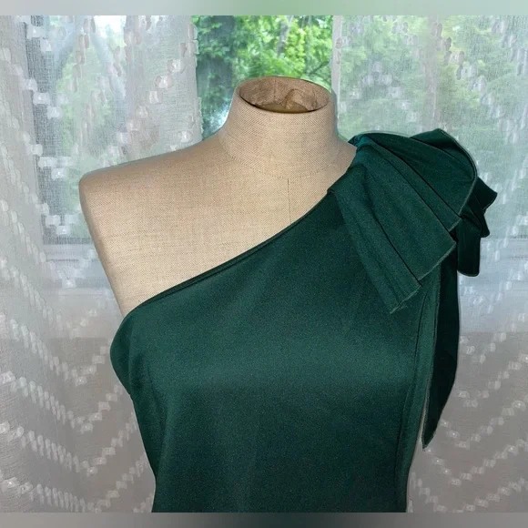 Emerald Green One-Shoulder Dress w/ Bow - Picture 2 of 4